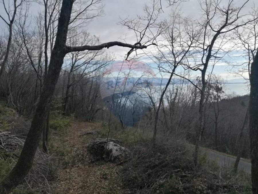 Opatija Bregi, građevinski teren 2757m2 sa pogledom na more