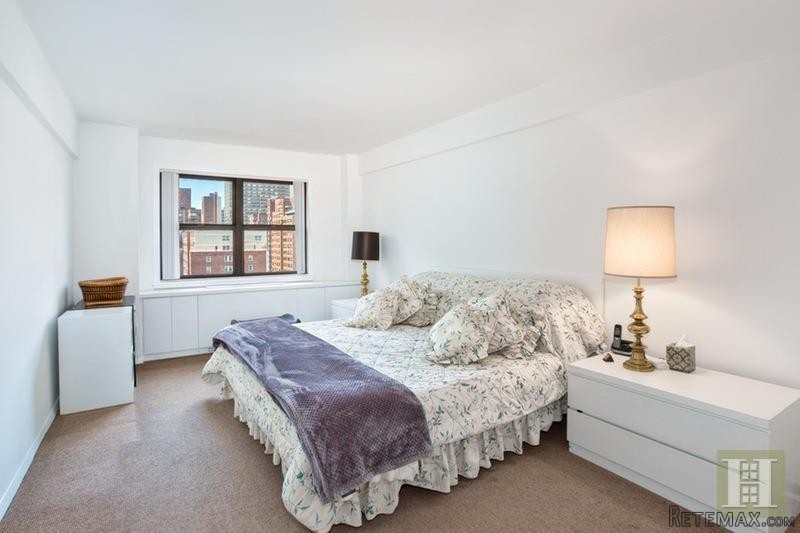 1 bedroom Apartment For Sale: 345 EAST.. - 2