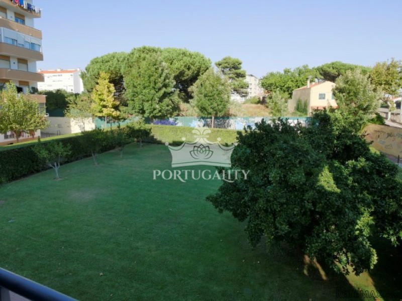 Apartment T4 In Parede - 2