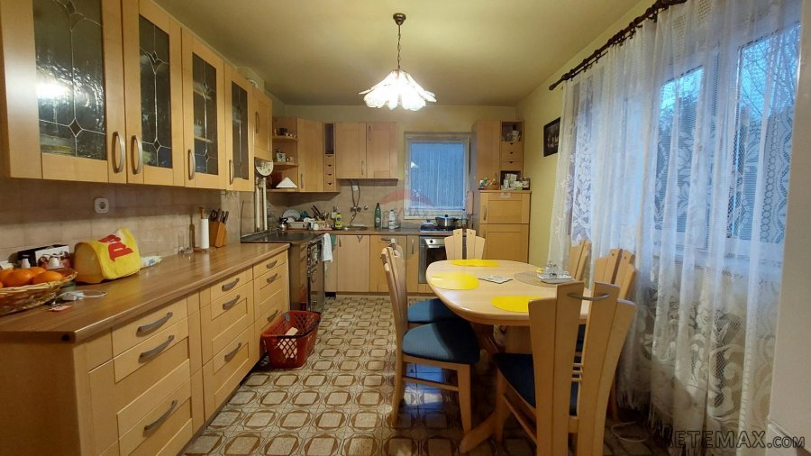 Obiteljska kuća sa apartmanom Bjelolasica
