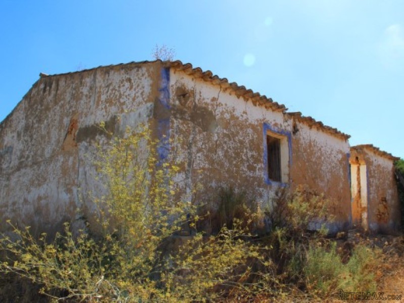 Plot-Villa-Porches-Algarve-for sale - 2