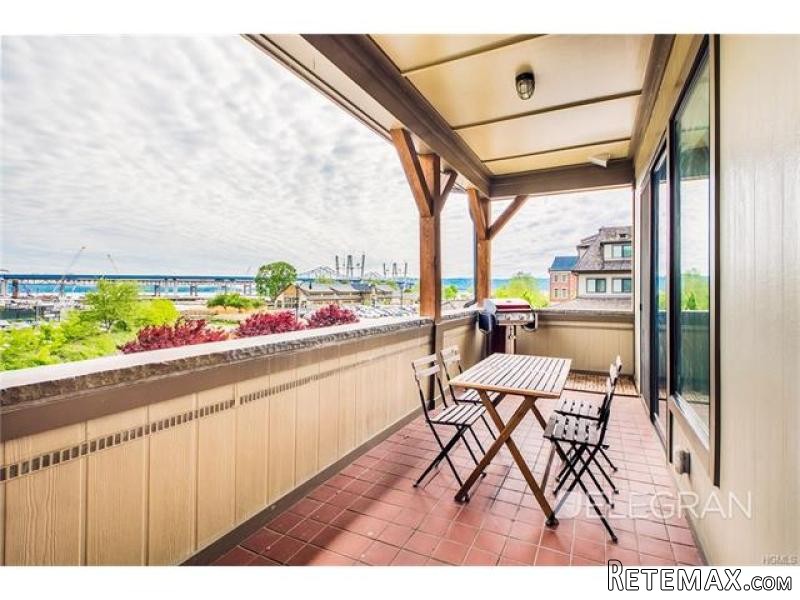 2 bedroom House For Sale: 127 W Main..