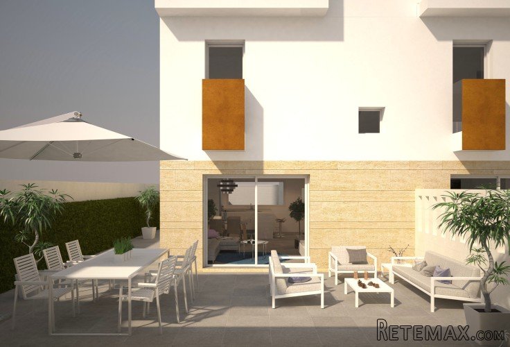 This residence is located near the coves of Torrevieja with.. - 3