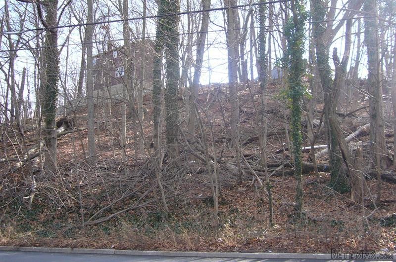 Land For Sale: 00 Ashford Avenue Dobbs..
