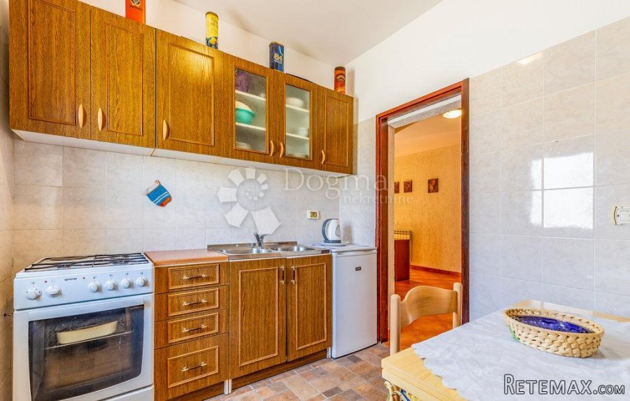 Predivna apartmanska kuća sa bazenom - 6