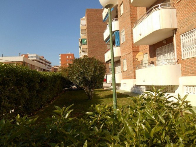 2 Bedroomed Apartment with Community Pool 100 metres from..