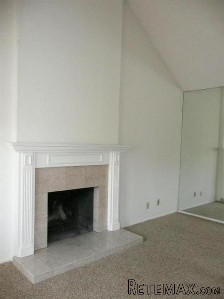 3 bedroom Apartment For Sale: 4740.. - 2
