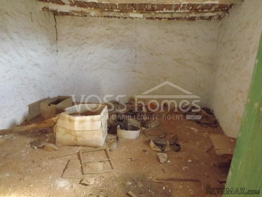 A potentially lovely detached country cottage in need of.. - 7