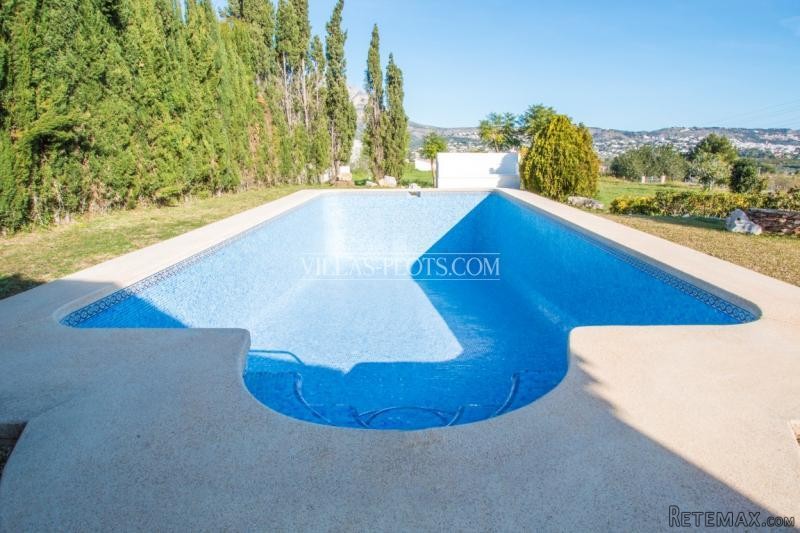 4 Bedroom Villa In Javea - 2