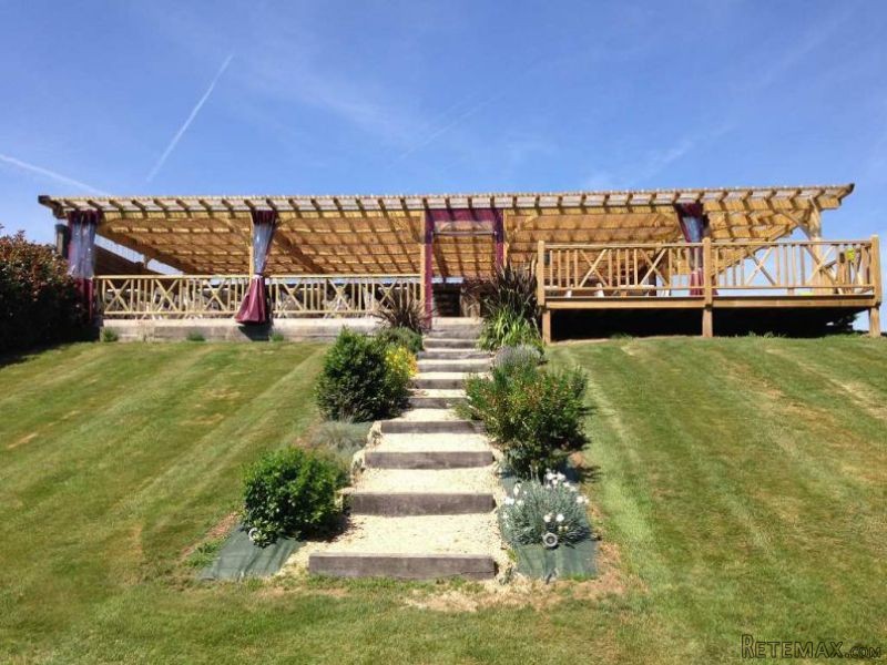 6 Bedroom Country House For Sale