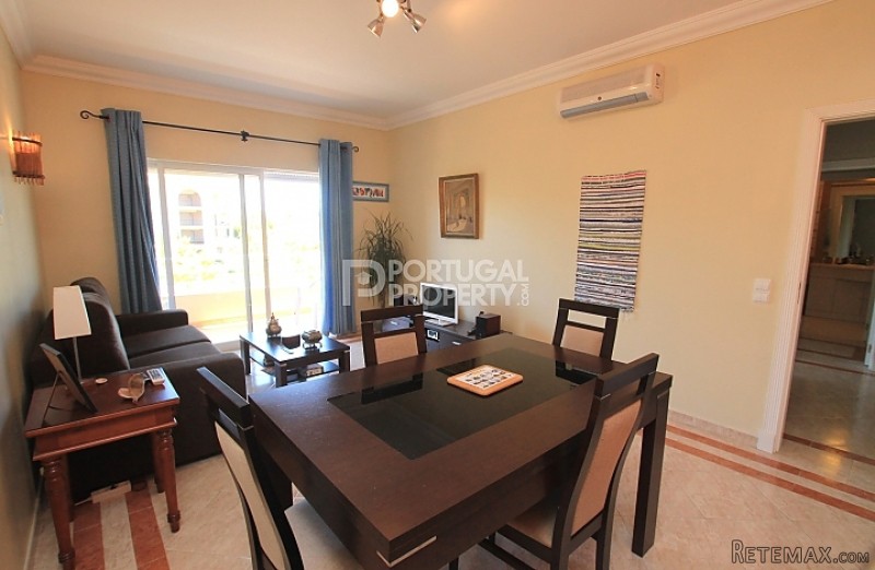 Central Bright Apartment - 2