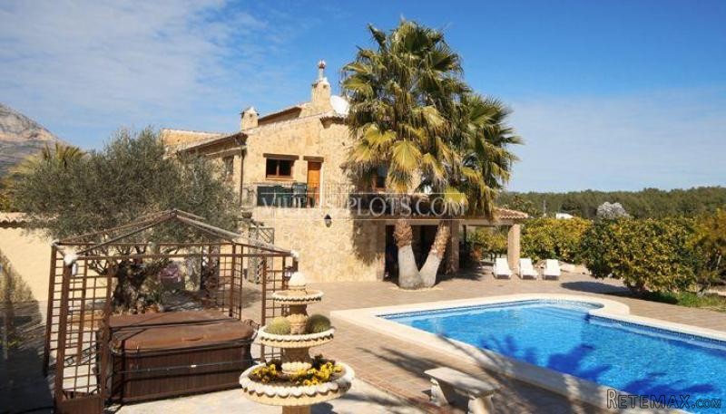 7 Bedroom Villa In Javea