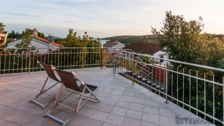 Mali Lošinj, Artatore, apartmani s pogledom na more - 150m o - 2