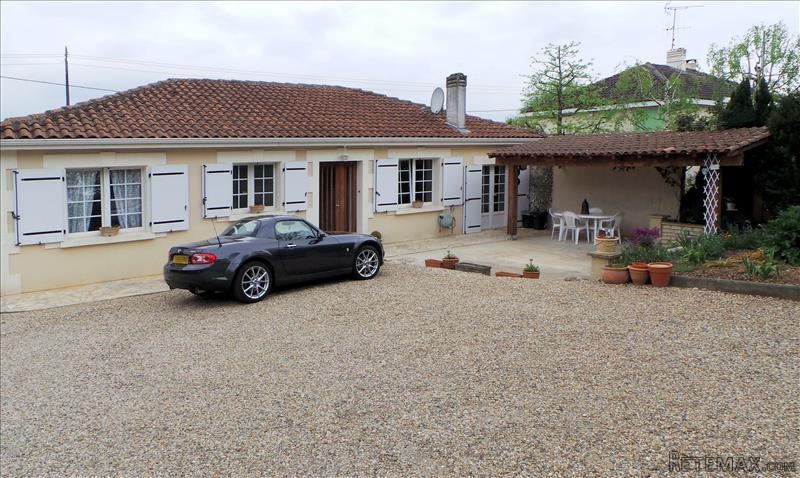 Attractive Bungalow With Large Garden.. - 2