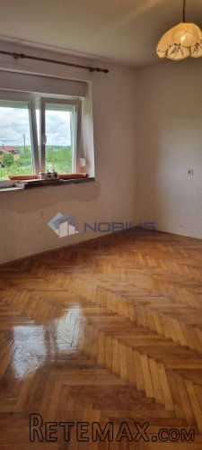 Jastrebarsko, centar, visoko prizemlje, 49m2