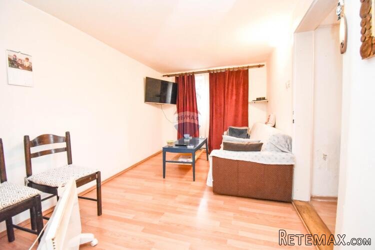 Zagreb, Trešnjevka, stan u suterenu 40 m2 - 2
