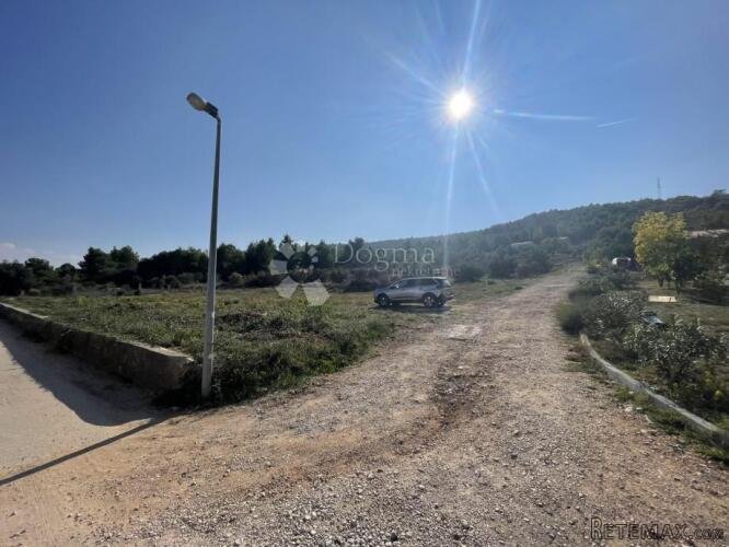 BILICE KOD ŠIBENIKA GRAĐEVINSKO ZEMLJIŠTE 5000 m2 - 3