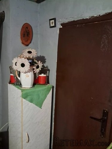 Prodajem kuću u selu Iđoš - 5