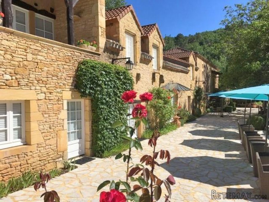 Puy L'Eveque (Lot) - Immaculate stone property with 7 en suite.. - 5
