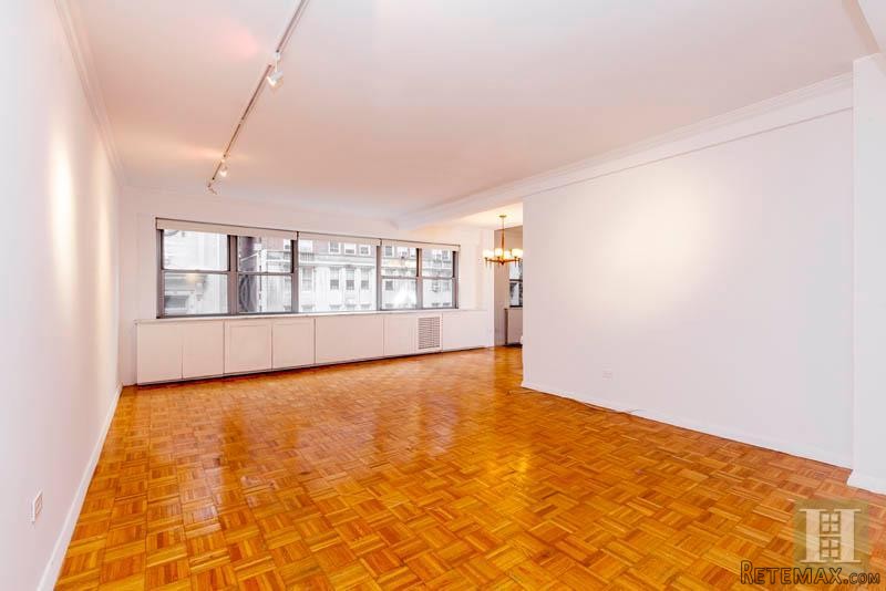 2 bedroom Apartment For Sale: 136 EAST..