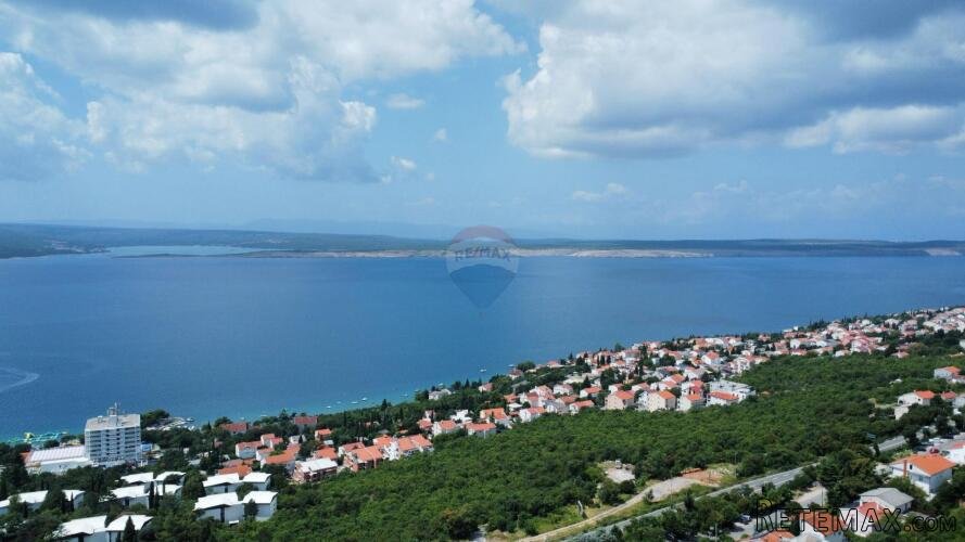 Crikvenica- građevinski teren sa pogledom na more