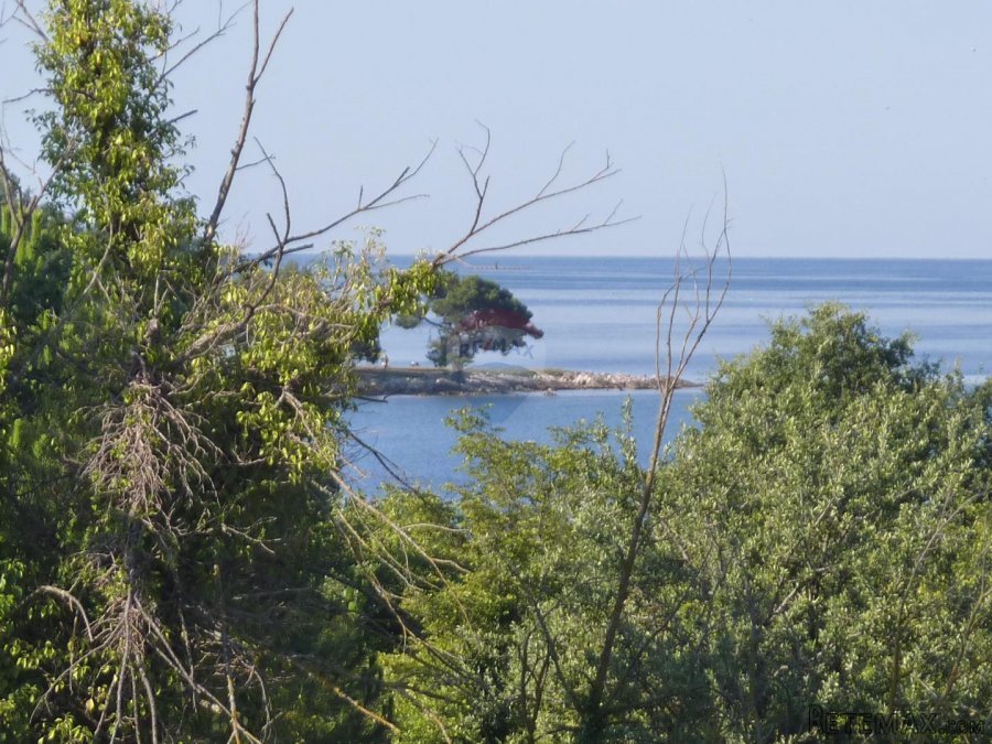 Građevinsko zemljište u Poreču u blizini mora za izgradnju H - 4