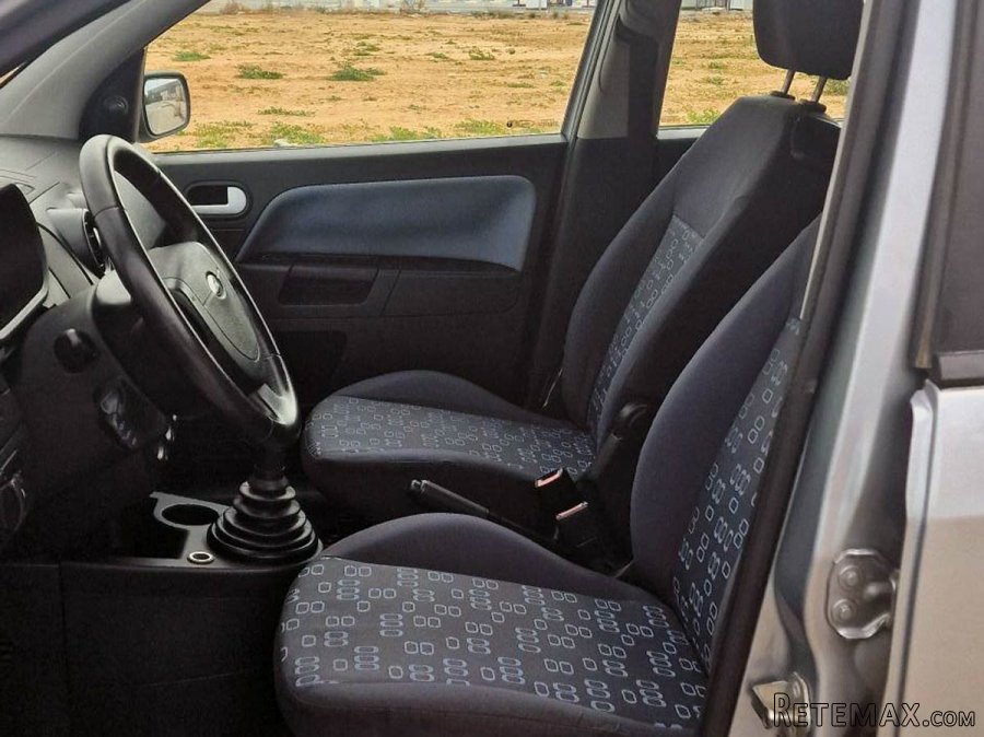 Ford Fusion 1.4 - 4