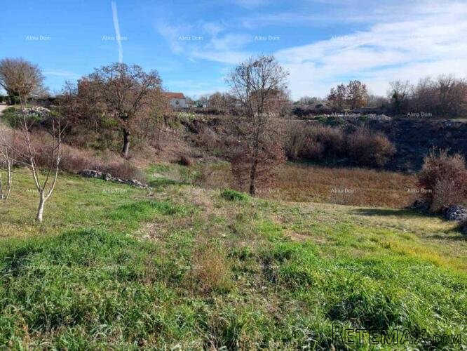 Prodaje se građevinsko zemljište 4375 m2, Kanfanar - 4