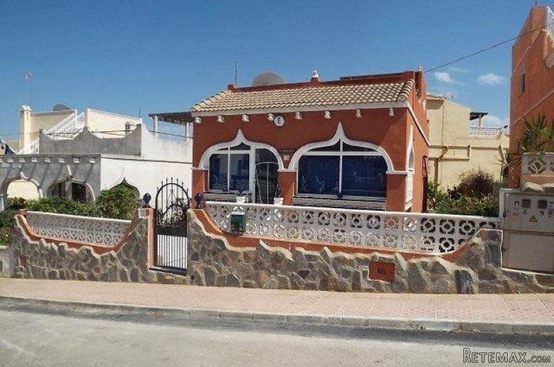 2 Bedrooms - Villa - Alicante - For Sale