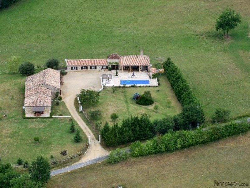 Beautiful Stone House With A Swimming..