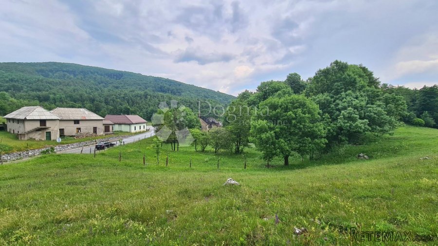 PRILIKA ZA INVESTITORE, građ. parcela 4000m2 s ucrtanim obje - 9
