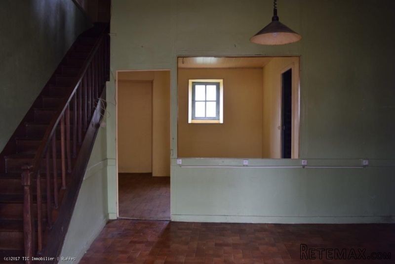 Town Centre House To Renovate With.. - 2
