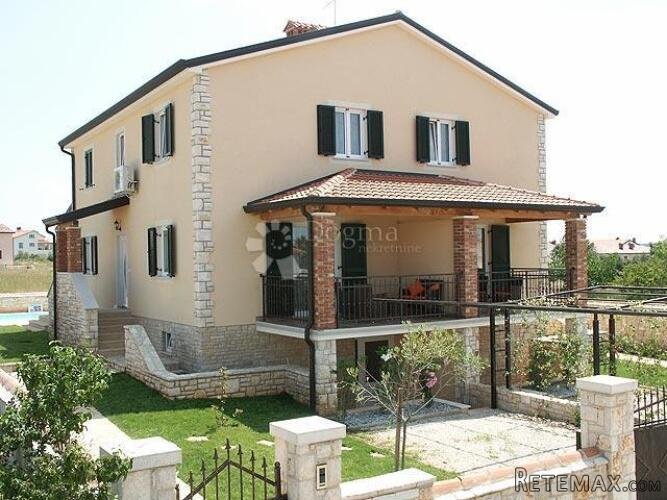 Umag okolica, prekrasna dvojna kuća 300 metara od mora! - 3