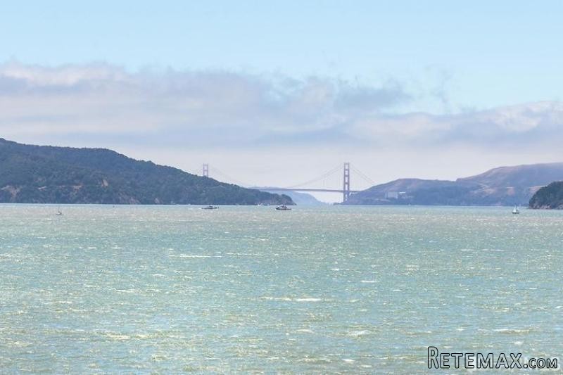 3 bedroom House For Sale: 518 Grandview.. - 2