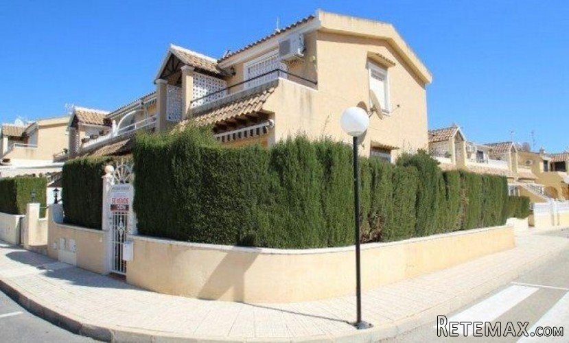 &nbsp;2 Bedroomed Furnished Corner Ground floor Apartment..