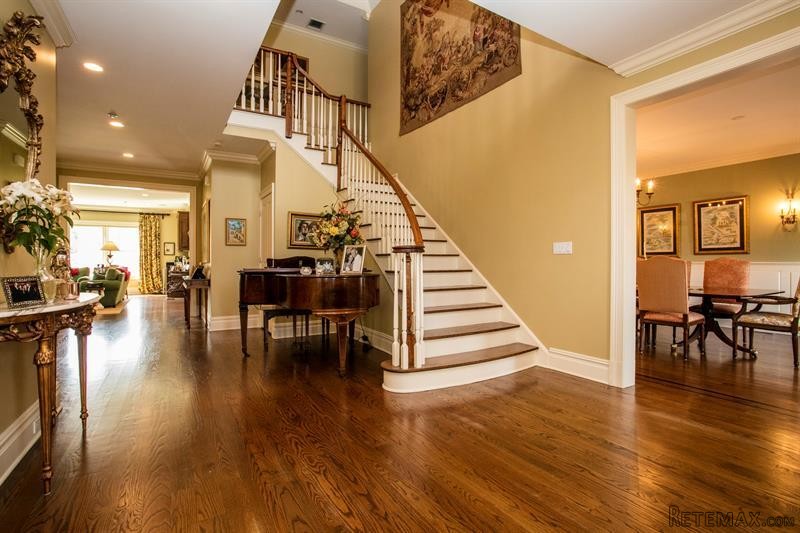 5 bedroom House For Sale: 8 Rolling.. - 2