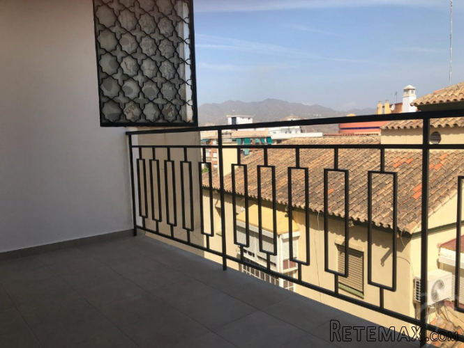 A completely renovated apartment with unobstructed views.. - 8