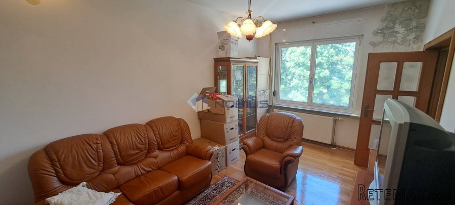 Jastrebarsko, centar, stan na 1. katu, dvosobni
