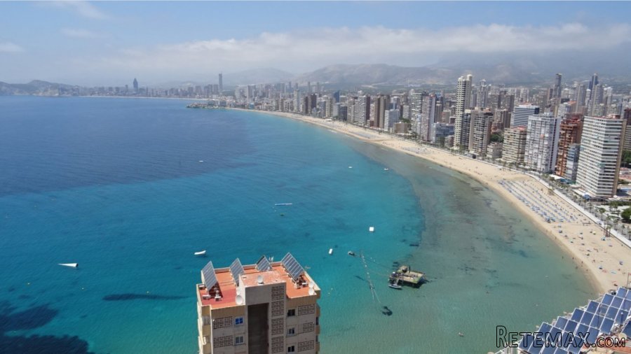 Apartamento reformado con calidad y vistas impresionantes..