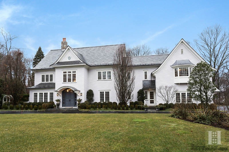 6 bedroom House For Sale: 9 MACKENZIE..