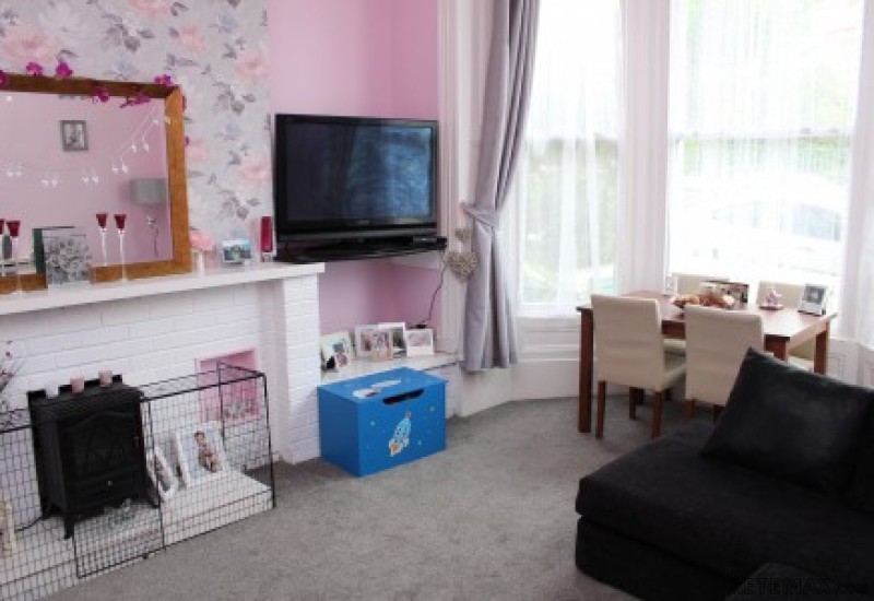 Apt 1, 14 Hutchinson Square, Douglas - 2