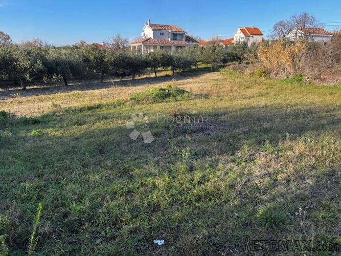 Građevinsko zemljište - 1400m2 - Gornji Zemunik - 3