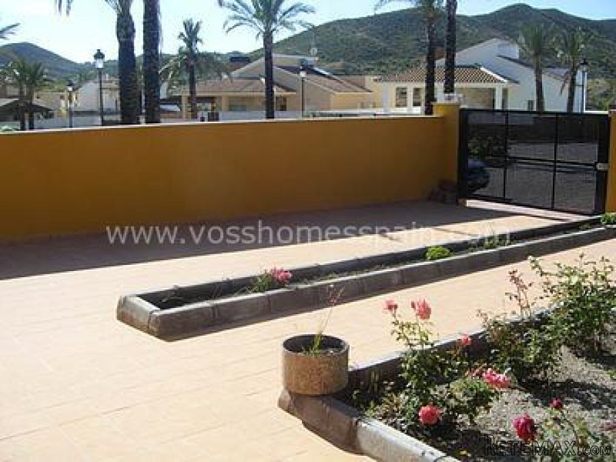Large, fully furnished 200m2 , 2 storey, detached 3 bed 2.. - 3