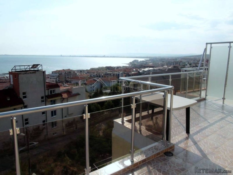 Spacious 2-bedroom apartment with SEA..
