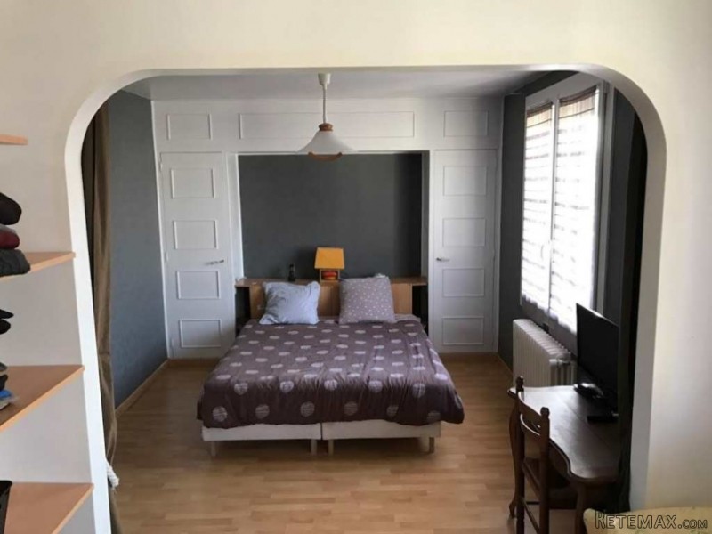 4 Bedrooms - Maison - For Sale