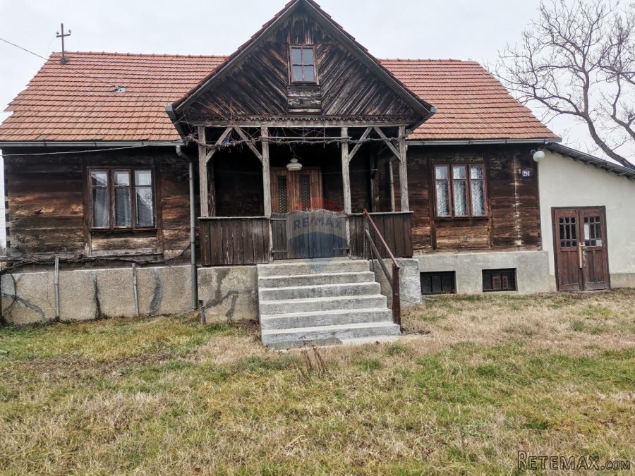 Rugvica, okolica, autohtona obiteljska kuća, gospodarski obj