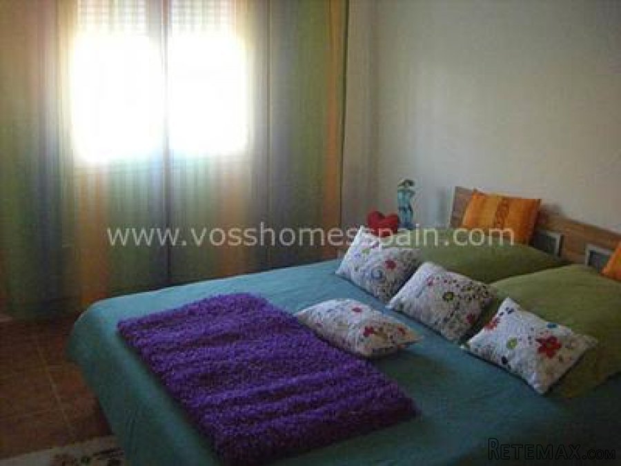 Large, fully furnished 200m2 , 2 storey, detached 3 bed 2.. - 8