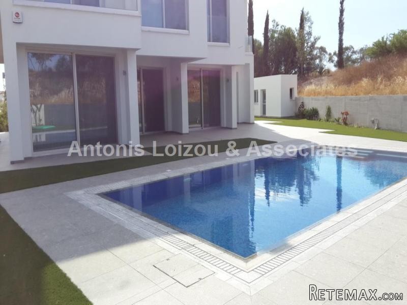 4 Bedroom House in Engomi