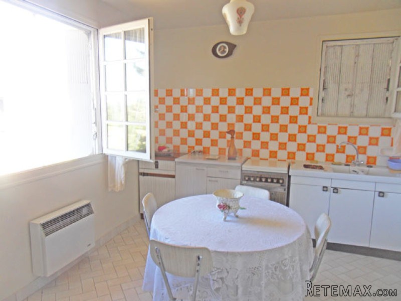 4 Bedroom Village House With Garden.. - 2