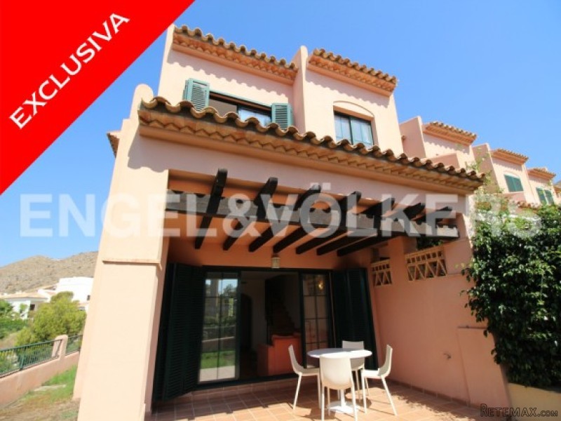 Town House In A Luxury Residencial..